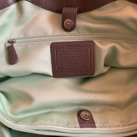 Coach Tote. White leather with grey trim! - Picture 3 of 5